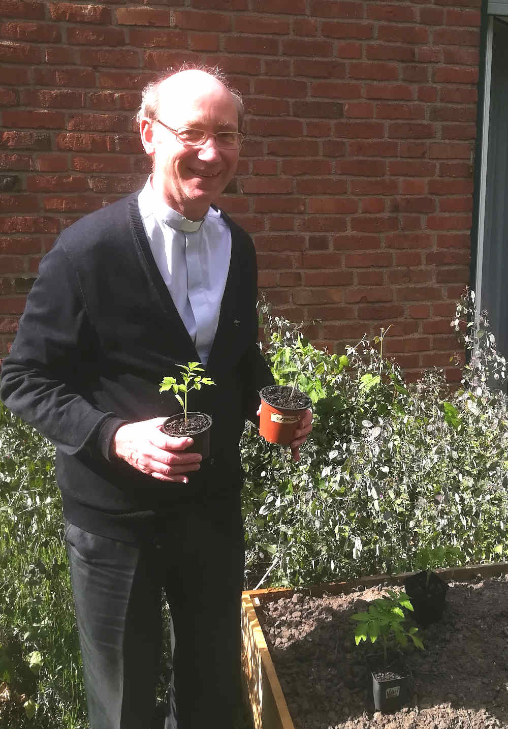 Pfarrer Weiffen im Garten